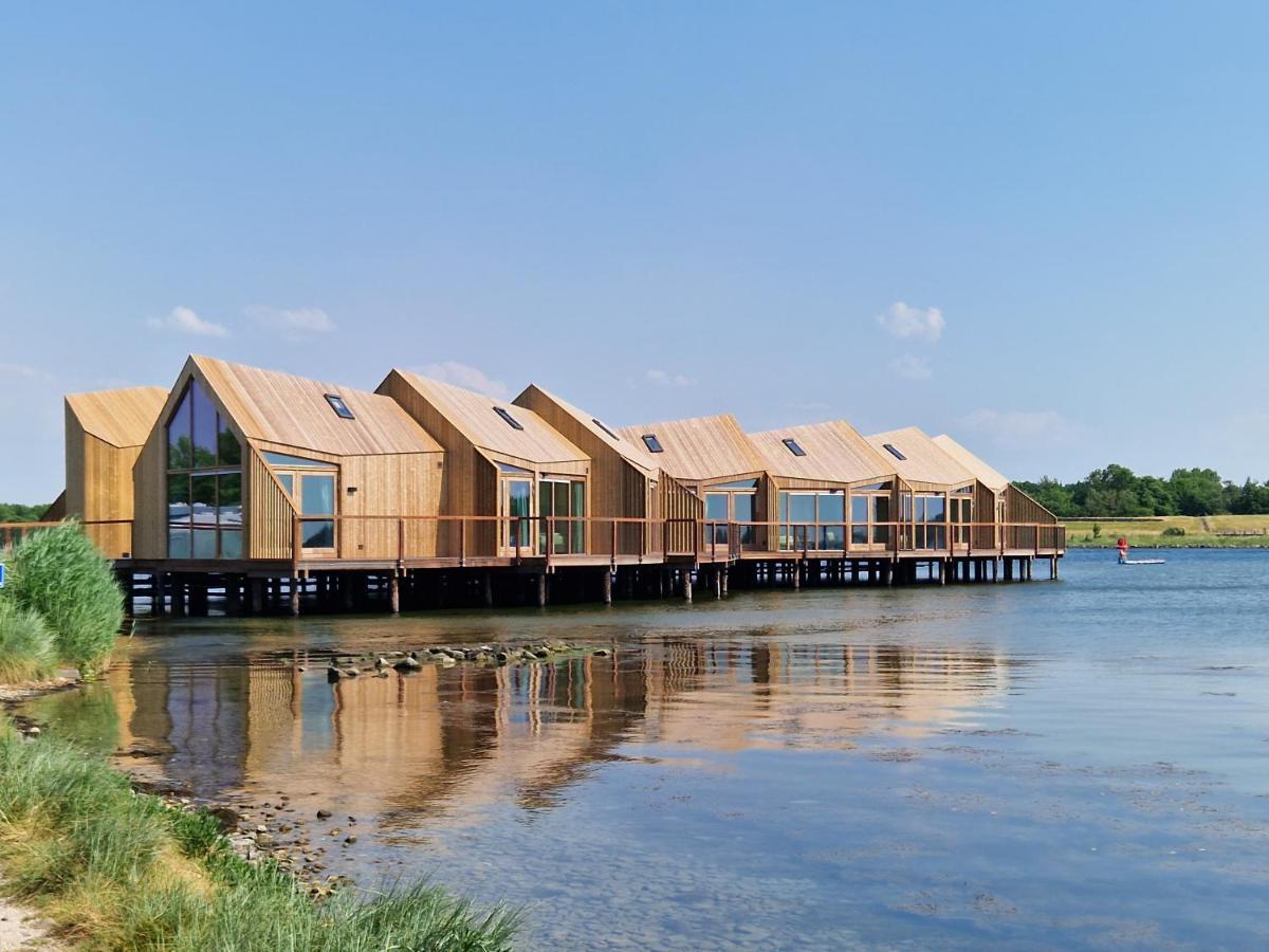 Veerse Meersuites Кортгене Экстерьер фото