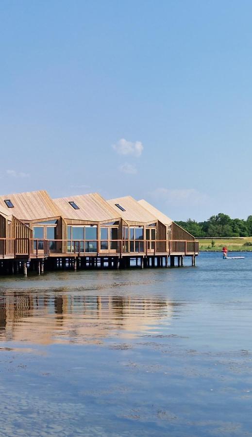 Veerse Meersuites Кортгене Экстерьер фото